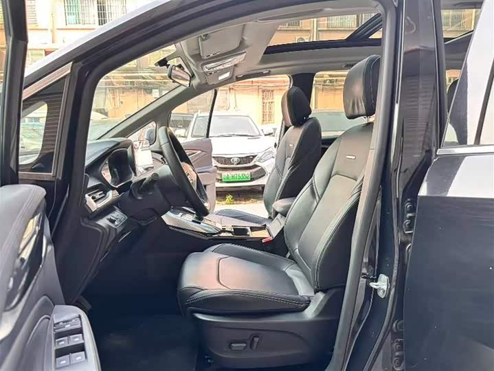 Maxus Euniq 5 2020 2020款 1.3T PLUG IN 豪华版