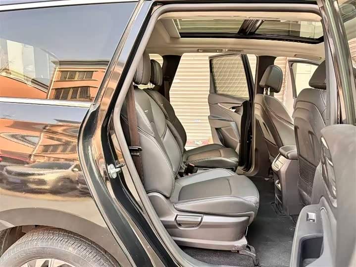 Maxus Euniq 5 2020 2020款 1.3T PLUG IN 豪华版