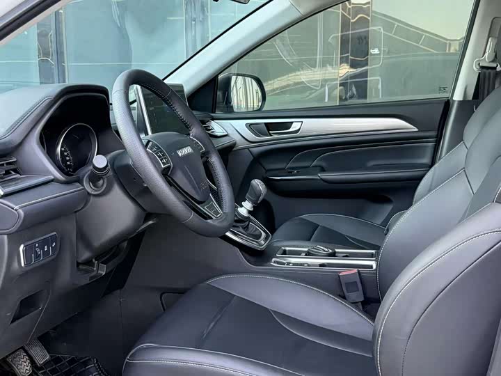 Haval M6 2023 2023款 PLUS 1.5T 手动豪华智联型