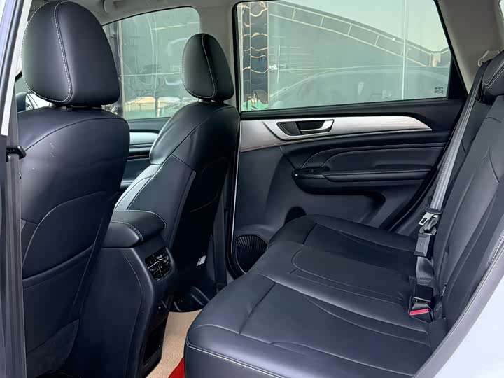 Haval M6 2023 2023款 PLUS 1.5T 手动豪华智联型