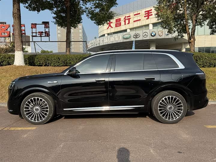 Aito M8 2025 2025款 增程 Max+版 53.4kWh 6座版