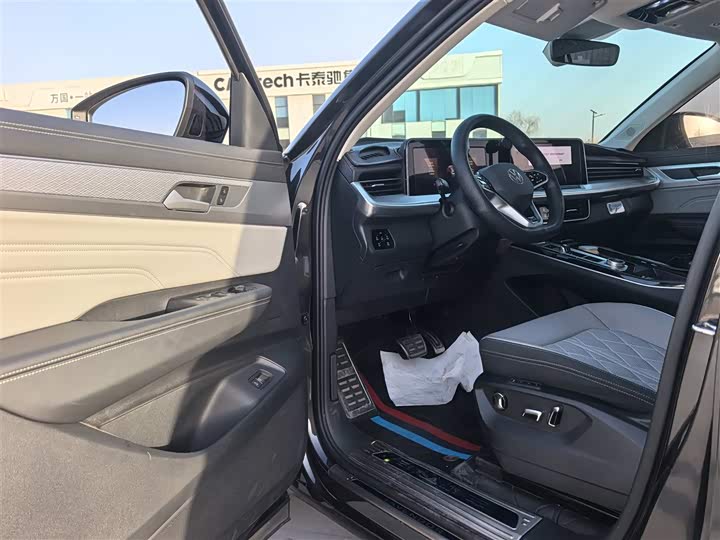 Volkswagen Tavendor 2024 2024款 380TSI 四驱R-Line巡游版