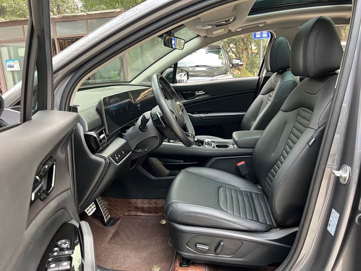 Kia Sportage 2023 2023款 2.0T 两驱尊贵版