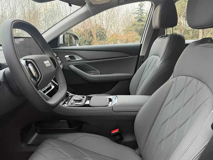 Geely Galaxy A7 2025 2025款 EM-i 150km 探索+版