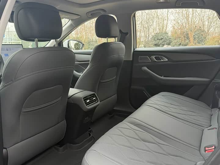 Geely Galaxy A7 2025 2025款 EM-i 150km 探索+版