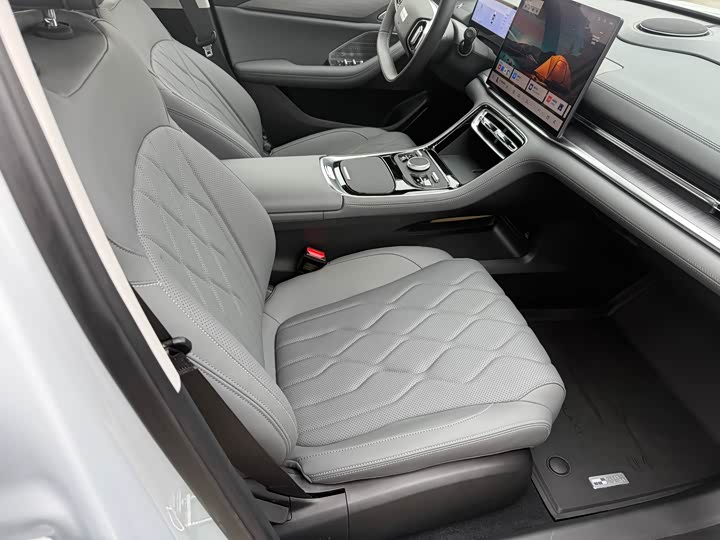 Geely Galaxy A7 2025 2025款 EM-i 150km 探索+版