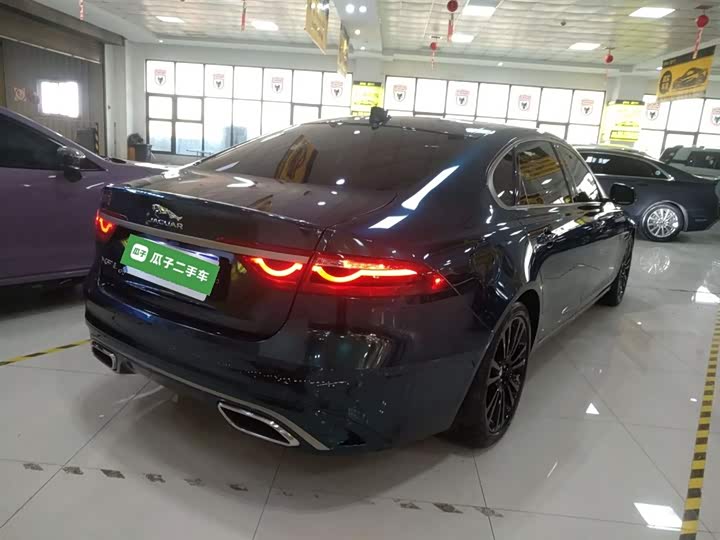 Jaguar XF L 2024 2024款 2.0T P250 两驱尊享豪华版