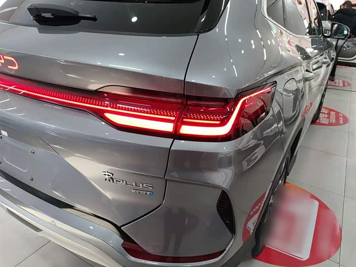 BYD Song Plus Hybrid/EV 2025 2025款 DM-i 智驾版 112KM 尊荣型