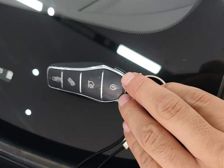 BYD Song Plus Hybrid/EV 2025 2025款 DM-i 智驾版 112KM 尊荣型