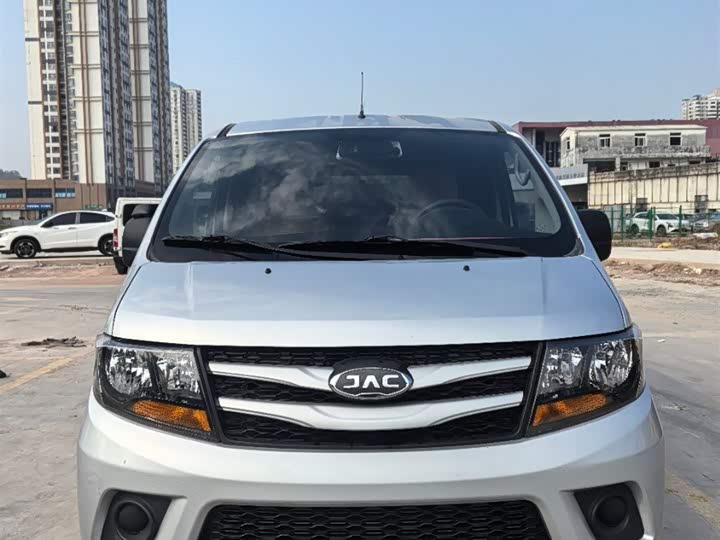 JAC Refine M3 2021 2021款 PLUS 1.8L 2座穿梭版