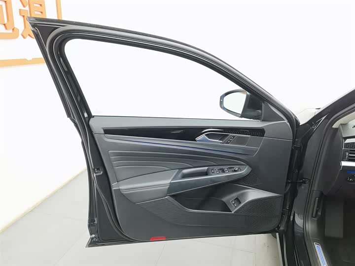 Volkswagen Passat Hybrid 2023 2023款 430PHEV 混动豪华版