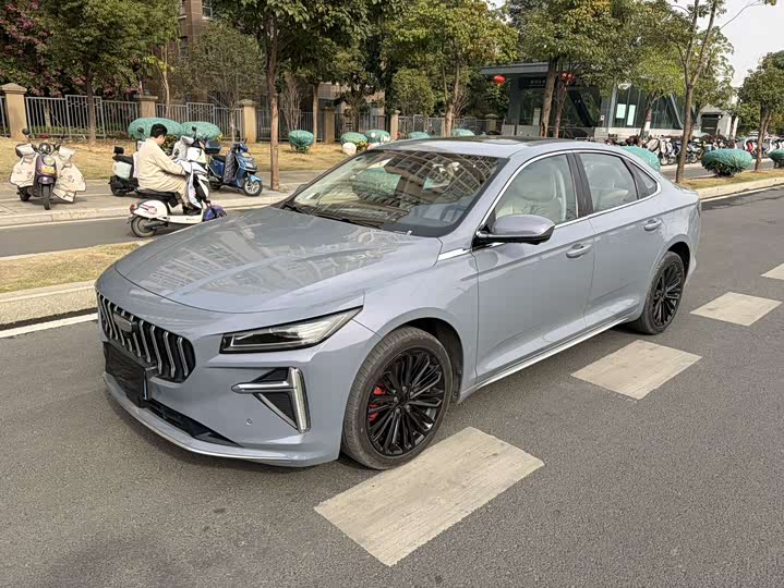 Geely Preface L 2024 2024款 油混 1.5TD 天宫版