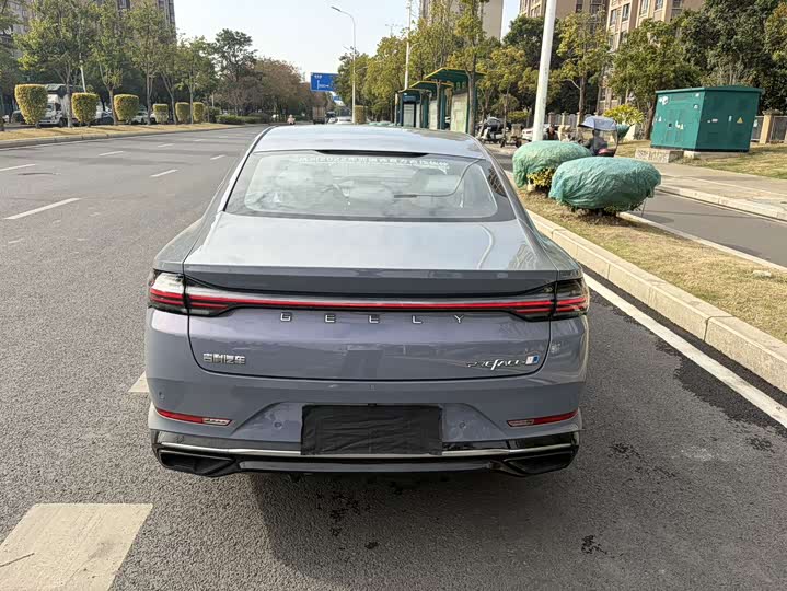 Geely Preface L 2024 2024款 油混 1.5TD 天宫版