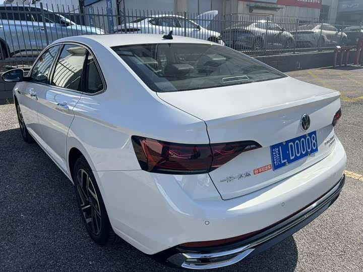 Volkswagen Sagitar L 2024 2024款 300TSI DSG超越版