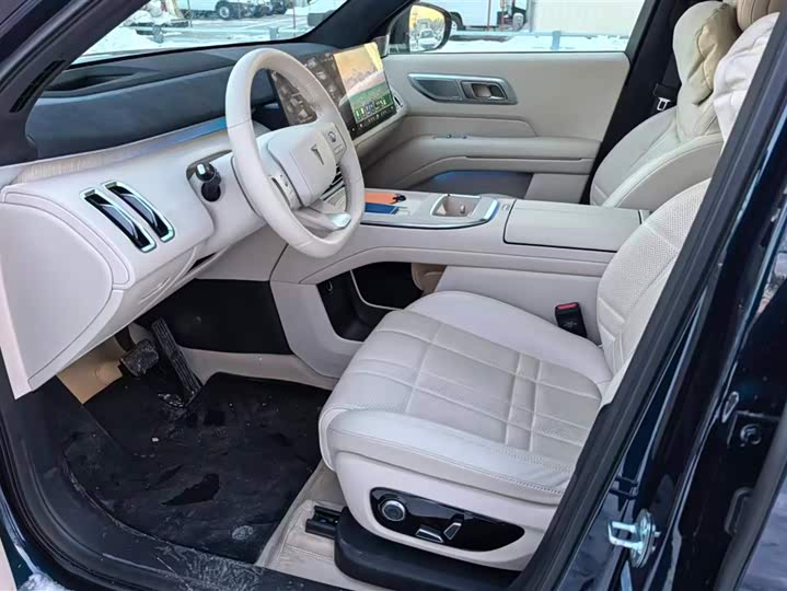 Changan Deepal S09 2025 2025款 四驱Ultra+ 高定版