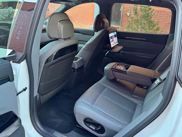 Zeekr 7X 2026 2026款 75kWh 后驱MAX版