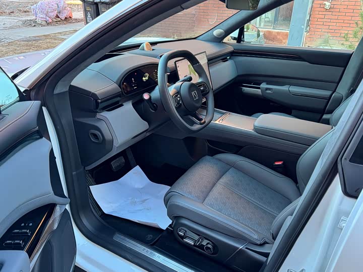 Zeekr 7X 2026 2026款 75kWh 后驱MAX版