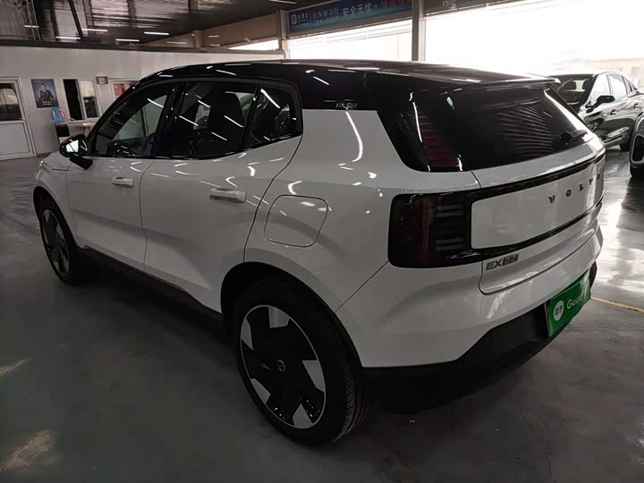 Volvo EX30 2025 2025款 后驱长续航版 Plus