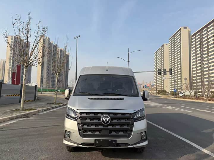 Foton Tuyano Barley 2024 2024款 2.0T手动 加长轴高顶 后单胎3座