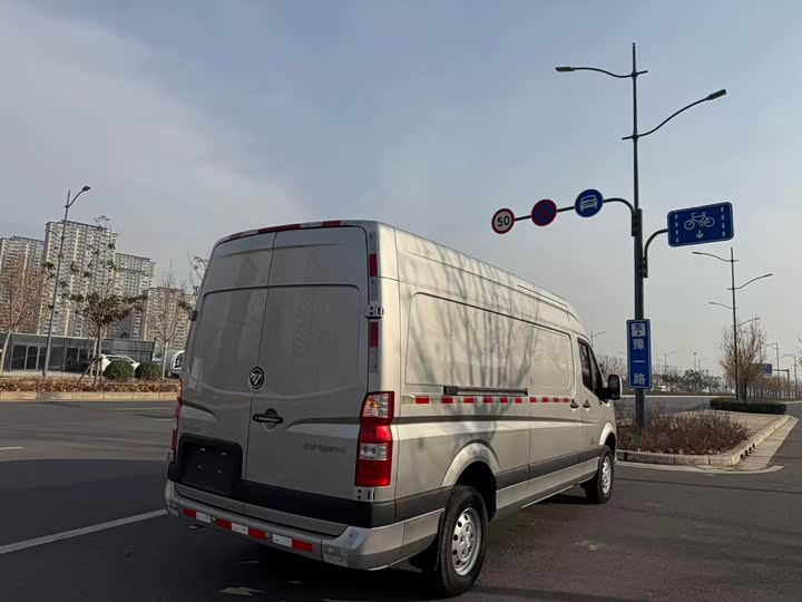 Foton Tuyano Barley 2024 2024款 2.0T手动 加长轴高顶 后单胎3座