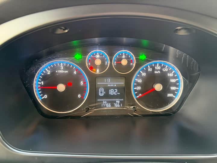 Foton Tuyano Barley 2024 2024款 2.0T手动 加长轴高顶 后单胎3座