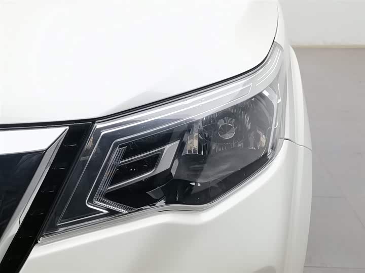 Nissan Terra 2020 2020款 2.5L XL Upper 自动两驱豪华版