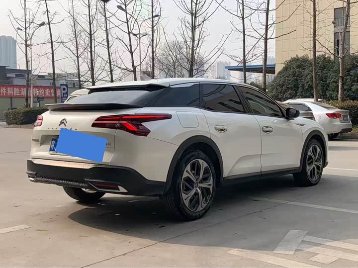 Citroen C5 X 2022 2022款 1.6T 享不凡 虎年开门红版