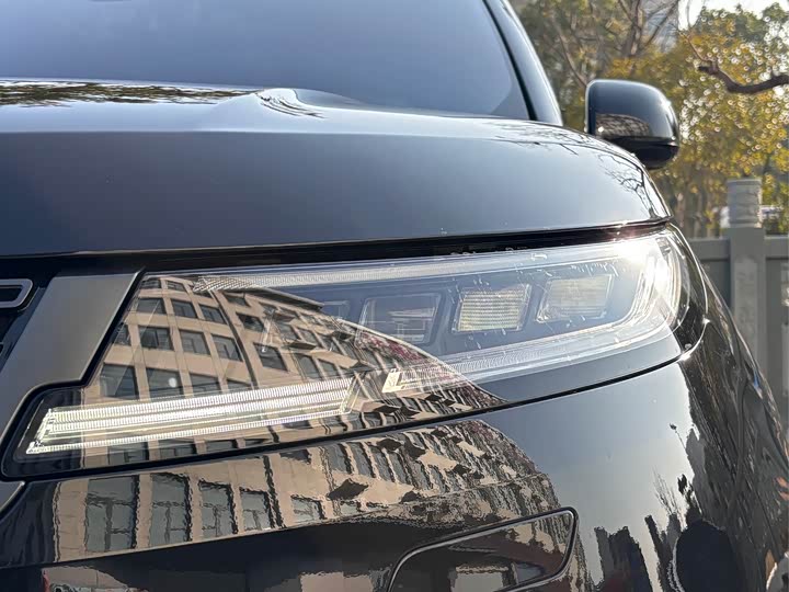 Land Rover Range Rover Sport 2025 2025款 400PS Dynamic SE