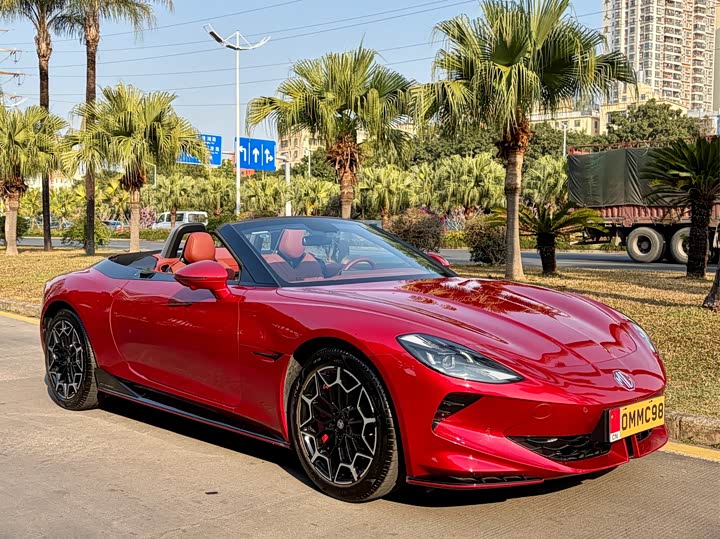 MG Motor Cyberster 2024 2024款 501km 魅力心动版