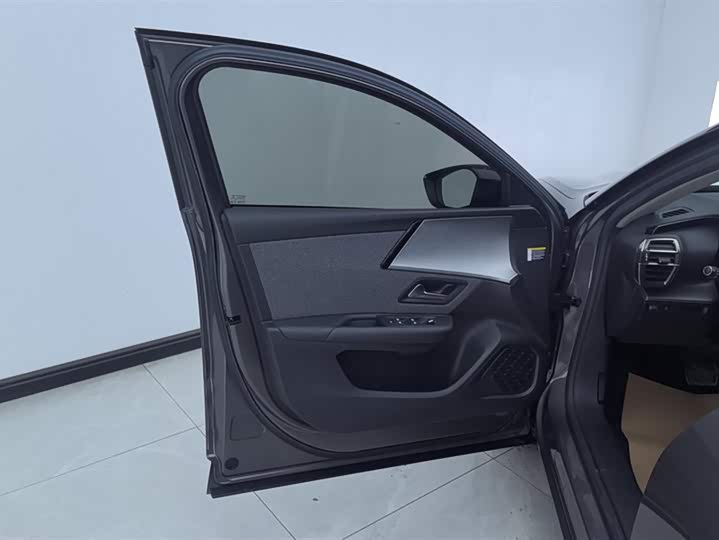 Citroen C5 X 2021 2021款 1.6T 享不凡