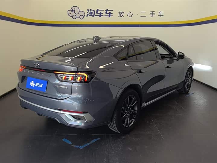 Ford Mondeo 2025 2025款 2.0T EcoBoost 豪华型