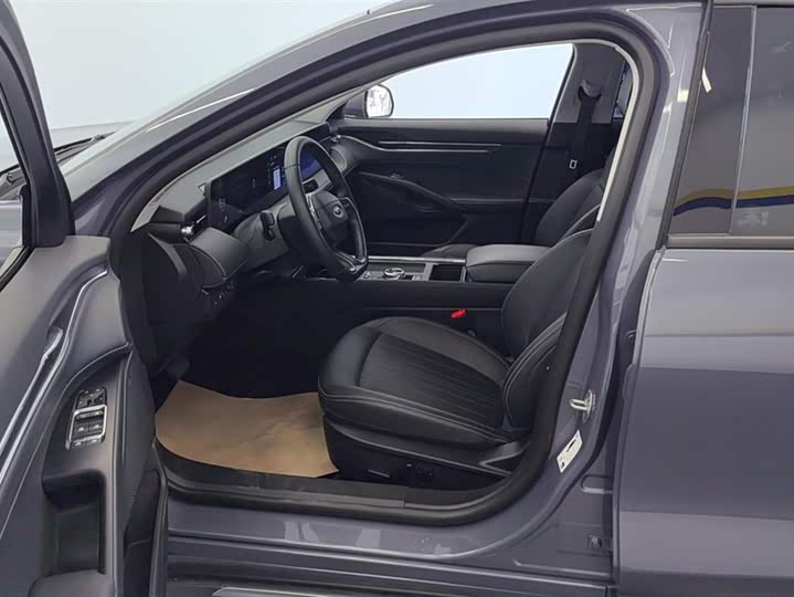 Ford Mondeo 2025 2025款 2.0T EcoBoost 豪华型