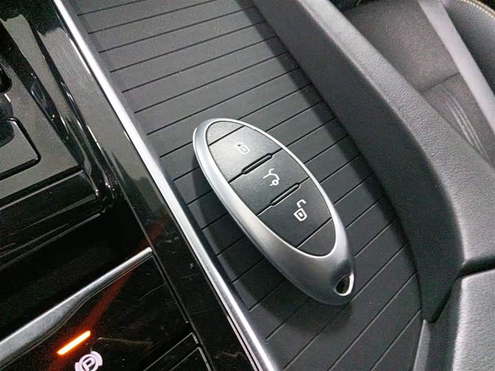 Bestune B70S 2022 2022款 1.5T 智潮统帅