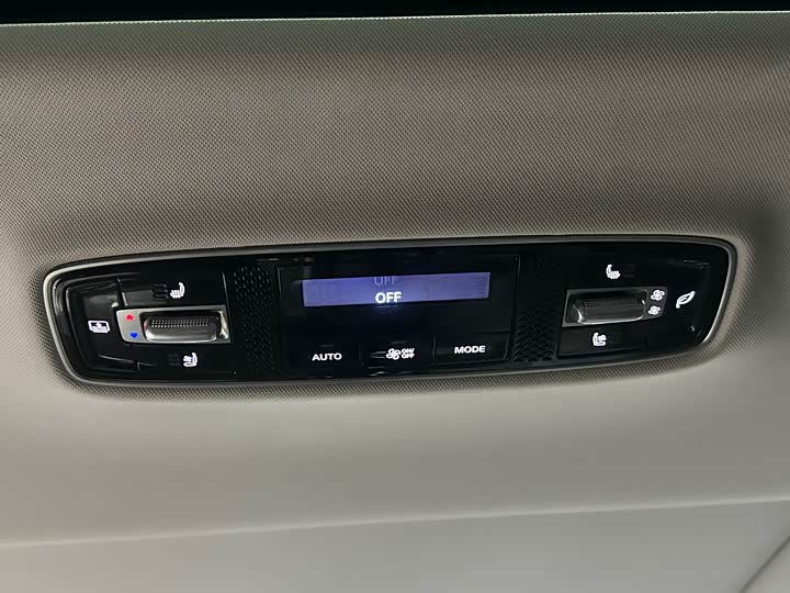 Roewe iMax 8 2023 2023款 400TGI 至享版