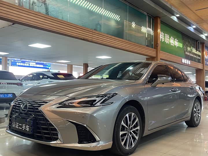 Lexus ES 2025 2025款 200 臻享版