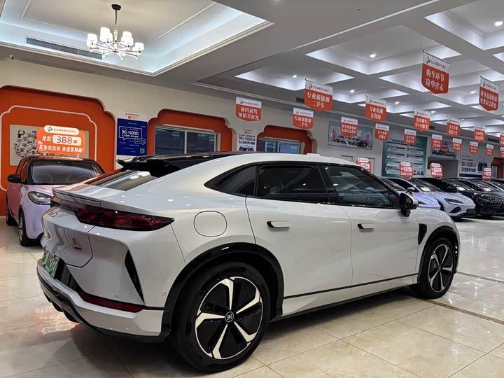 BYD Song L 2025 2025款 智驾版 662km 激光雷达卓越型