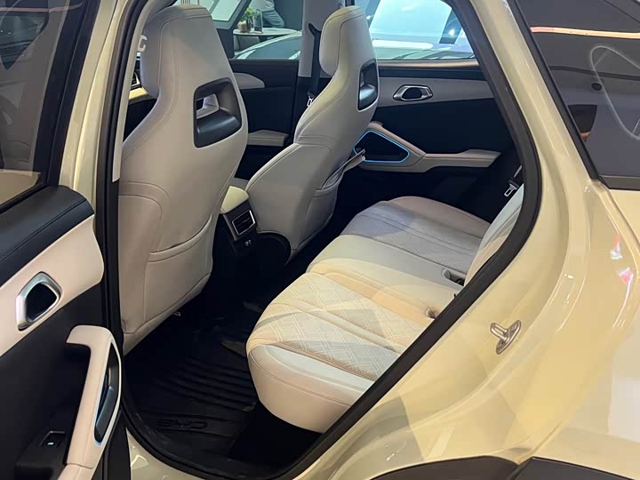 BYD Yuan Up 2025 2025款 智驾版 401KM 超越型