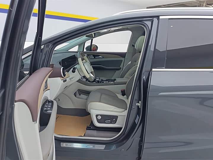 Dongfeng Forthing Yacht 2022 2022款 1.5T DCT揽月版