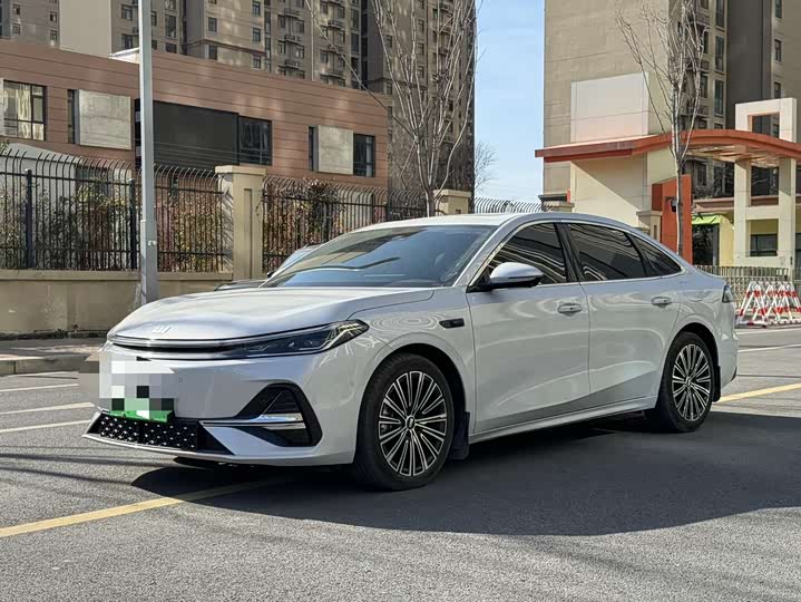 Geely Galaxy A7 2025 2025款 EM-i 150km 星舰版