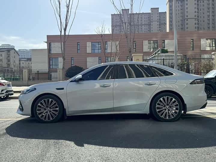 Geely Galaxy A7 2025 2025款 EM-i 150km 星舰版