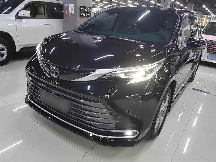 Toyota Sienna 2024 2024款 2.5L混动 四驱尊贵版
