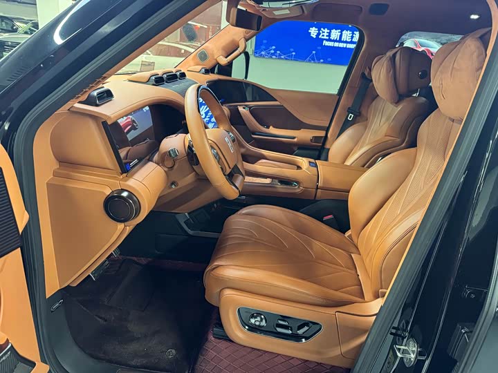 BYD Yangwang U8 2023 2023款 豪华版