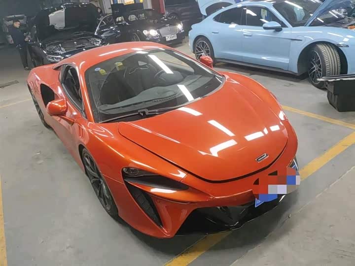 McLaren Artura 2023 2023款 3.0T Hybrid 标准型