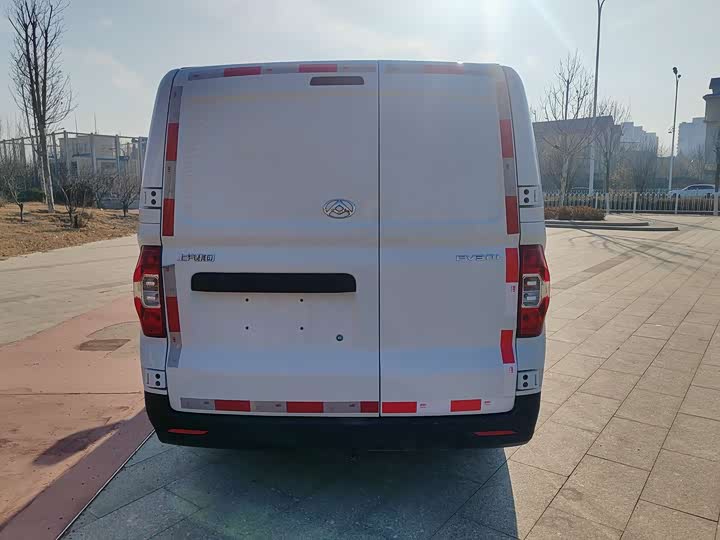 2023 Maxus EV30