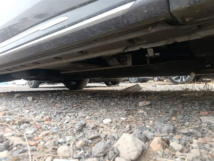 2024 Hongqi HQ9 Hybrid