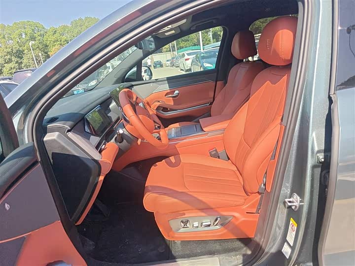 BYD Tang L 2025 2025款 DM 175KM无人机玩家版