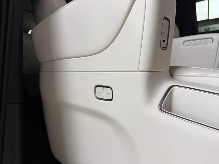 LiXiang Mega 2025 2025款 Home 家庭特别版