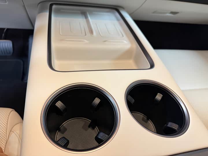 LiXiang Mega 2025 2025款 Home 家庭特别版