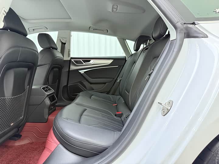 Audi A7 2025 2025款 45 TFSI 臻选型