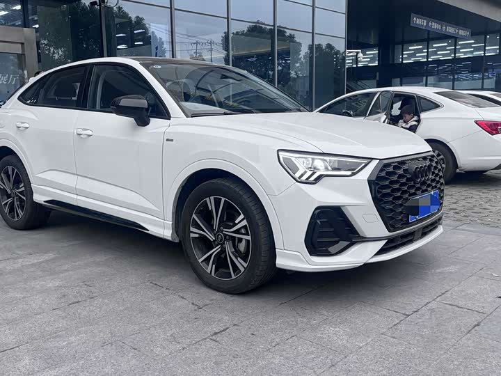 Audi Q3 Sportback 2023 2023款 改款 40 TFSI 时尚型